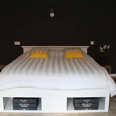 Aux P'tits Bonheurs La Grange Bed & Breakfast 4*